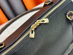 Travel handbag