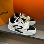 Velcro men's sports shoes