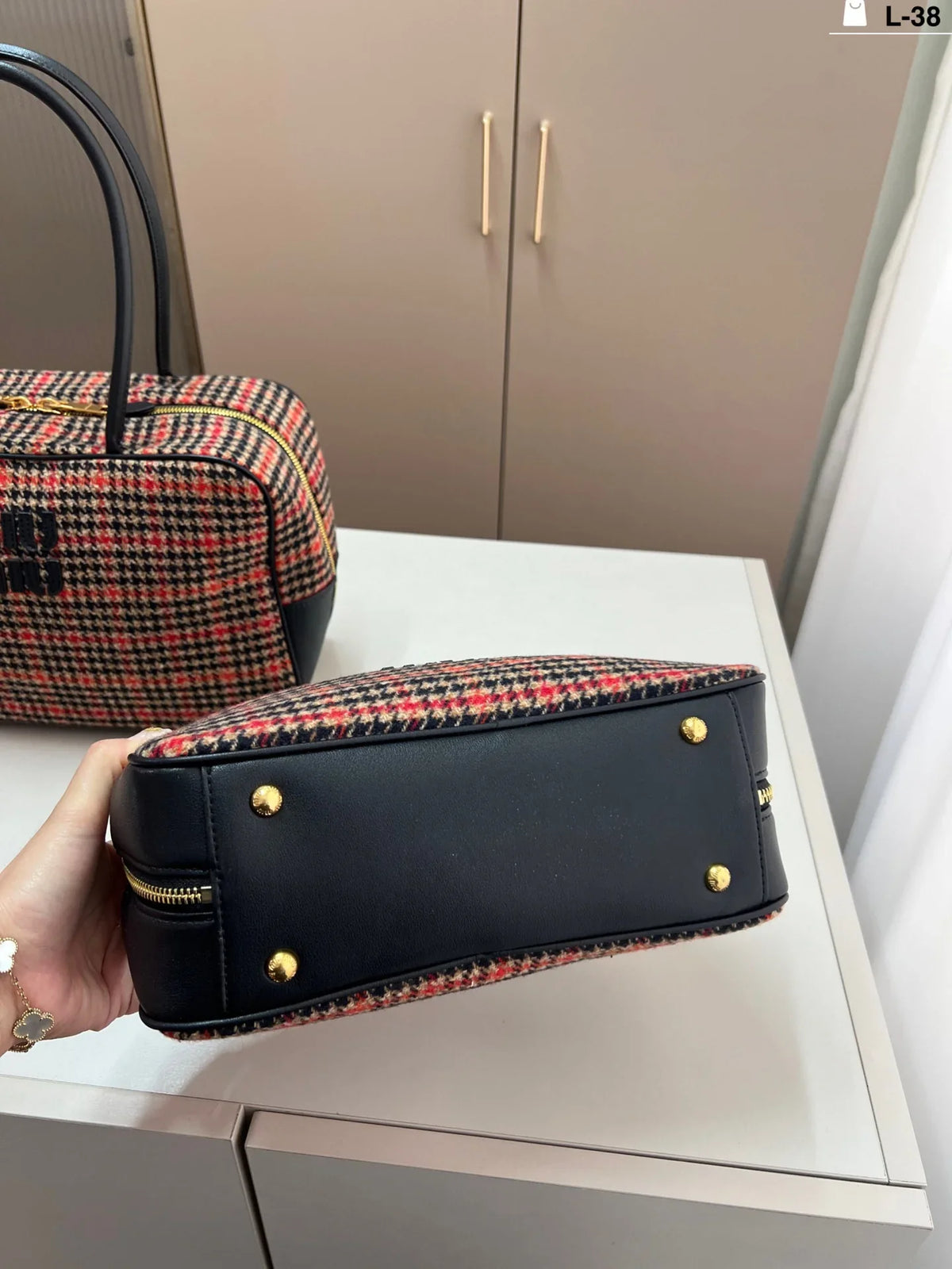 Thousand Bird Bowling Pattern Bag