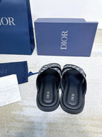 Men's textured slippers
