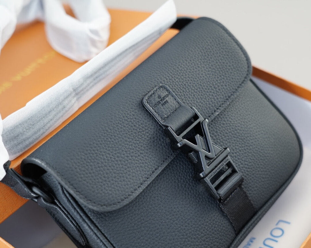Classic Simple Letter Button Shoulder Bag