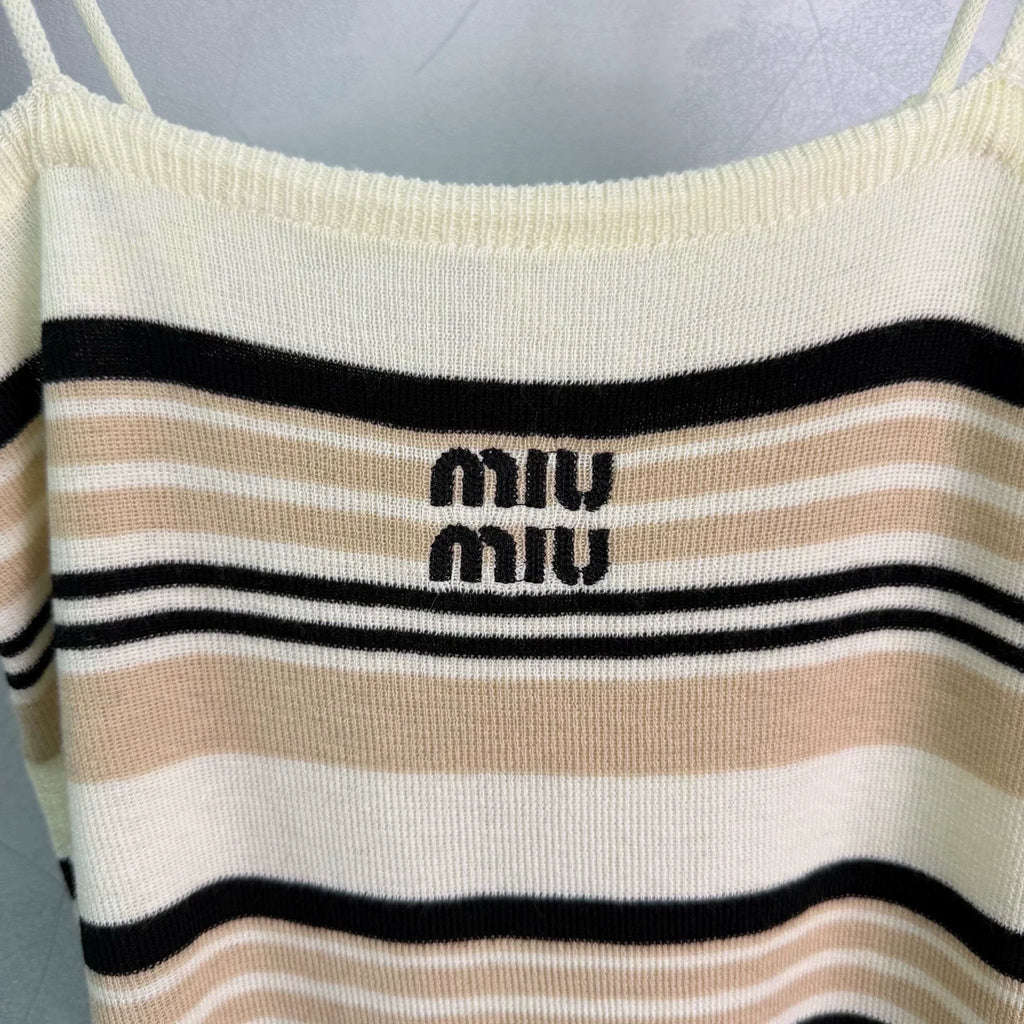 MiuMiu/26 Early Autumn New Knit Cardigan with Striped Vest