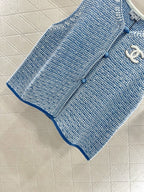25fw Knitted vest with buckle