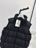 25 Collar decoration down vest