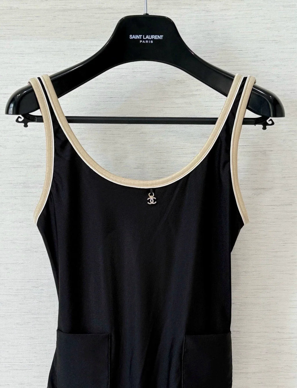 25 new summer contrast color suspender swimsuit