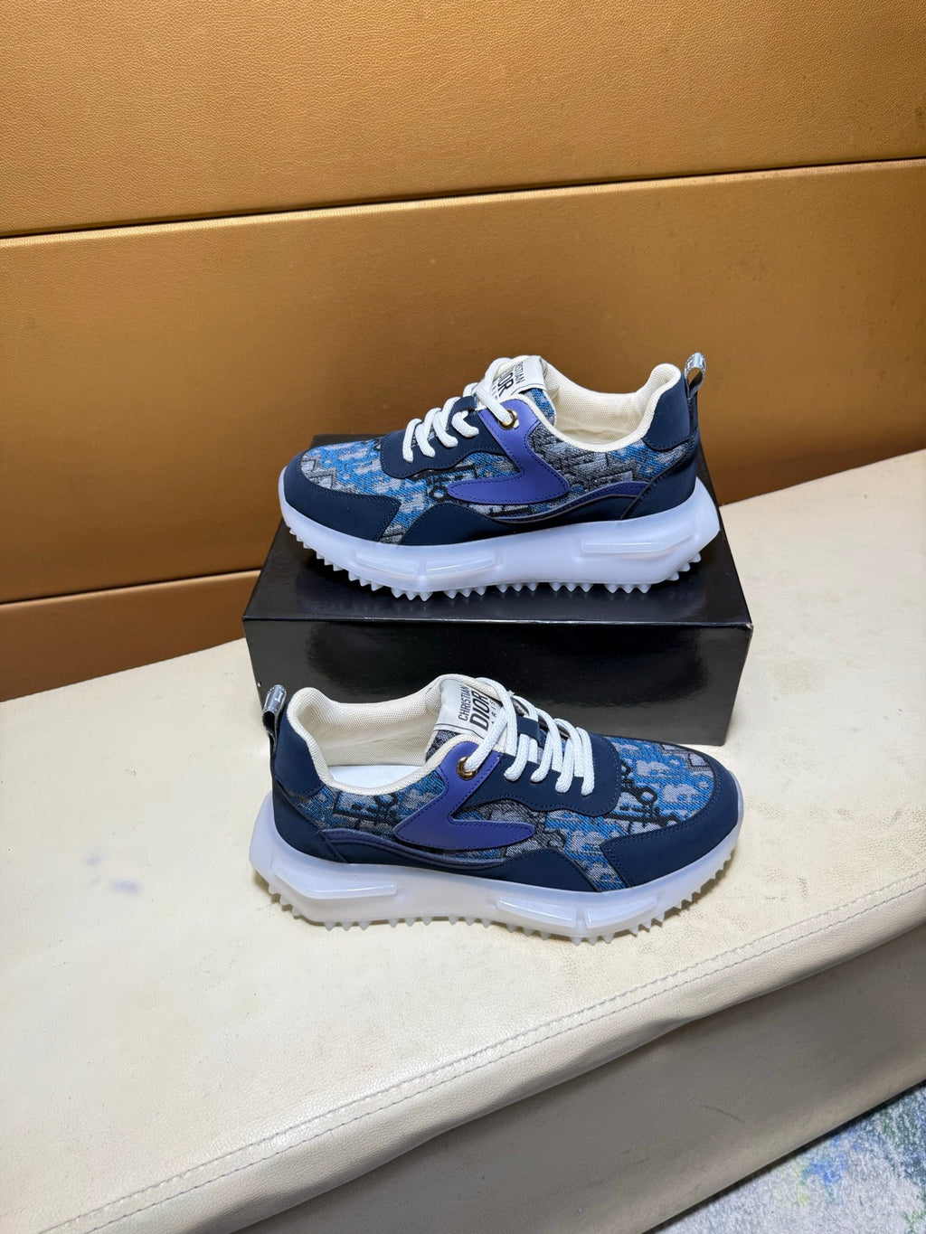 🏃 Casual shoes are a must-have for trendy men