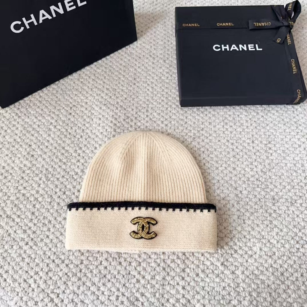 Explosive classic knitted hat