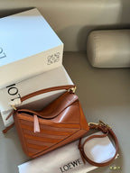 Splicing leather and color geometric bag