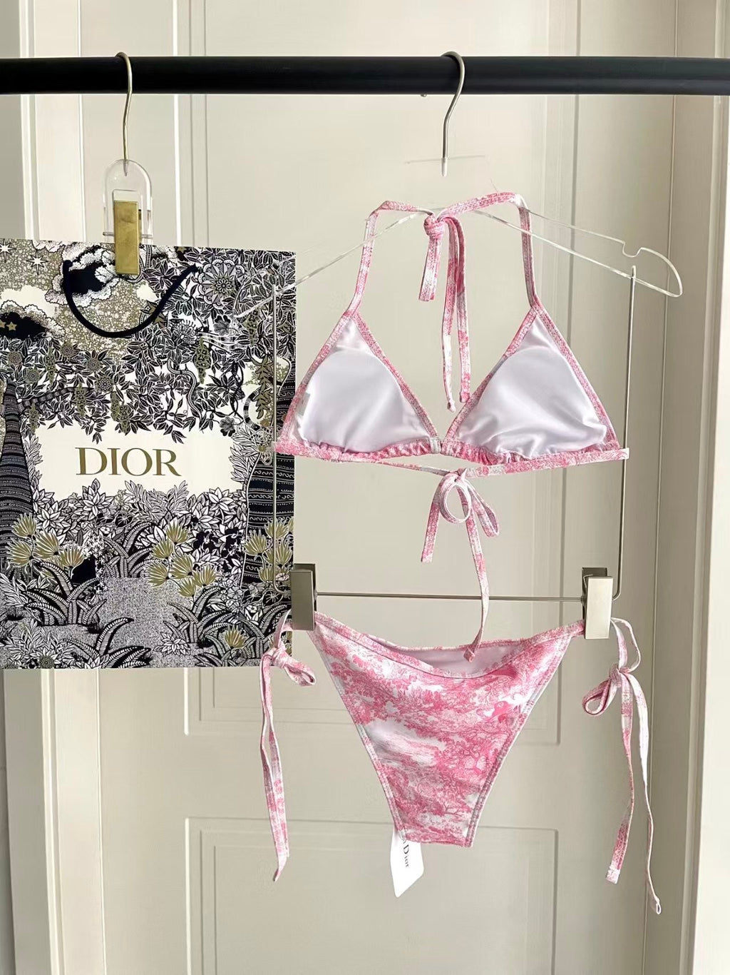 New three piece printed swimsuit
