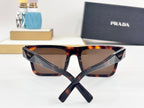 Wide edge fashionable sunglasses