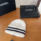 New autumn and winter hats