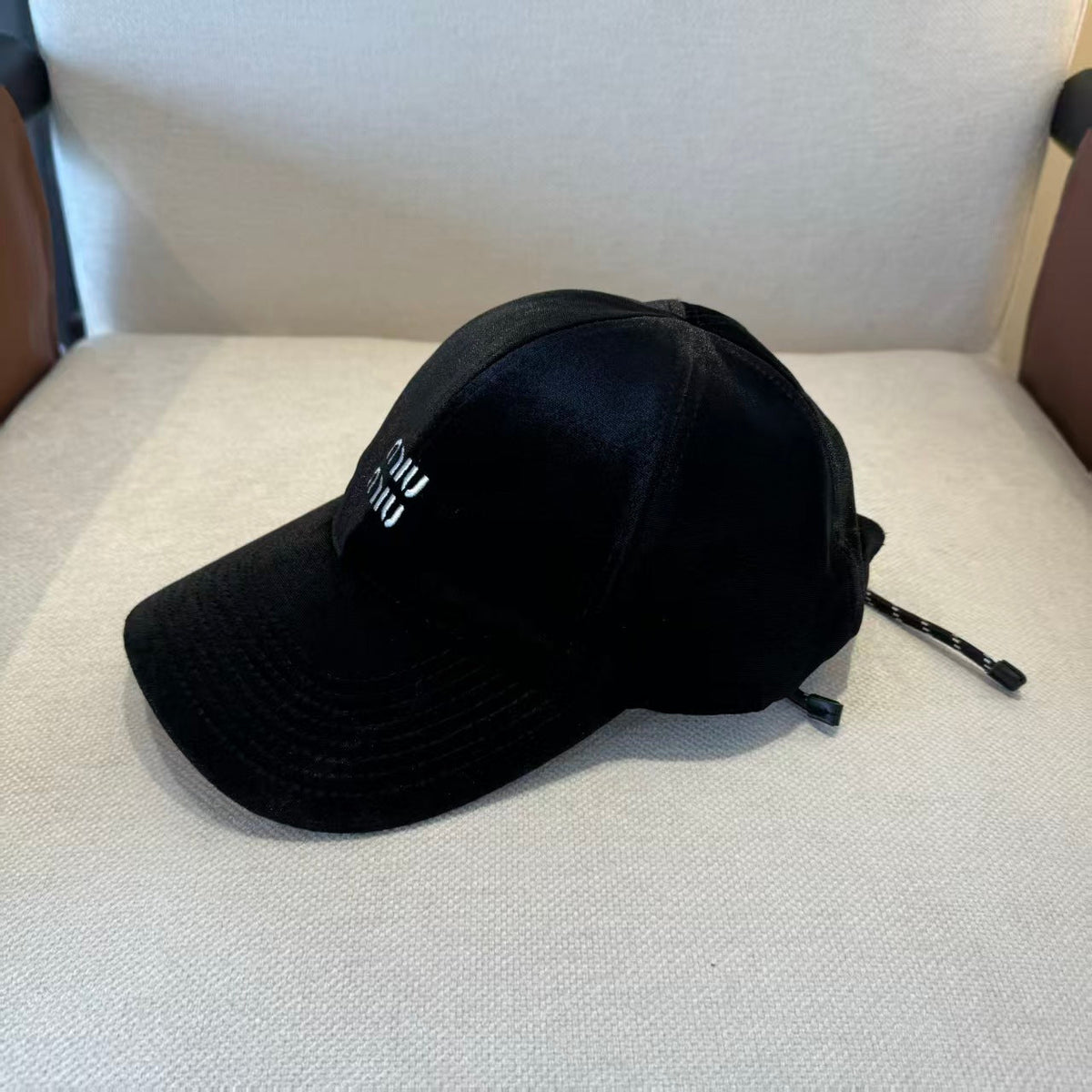 Hot selling embroidered baseball cap