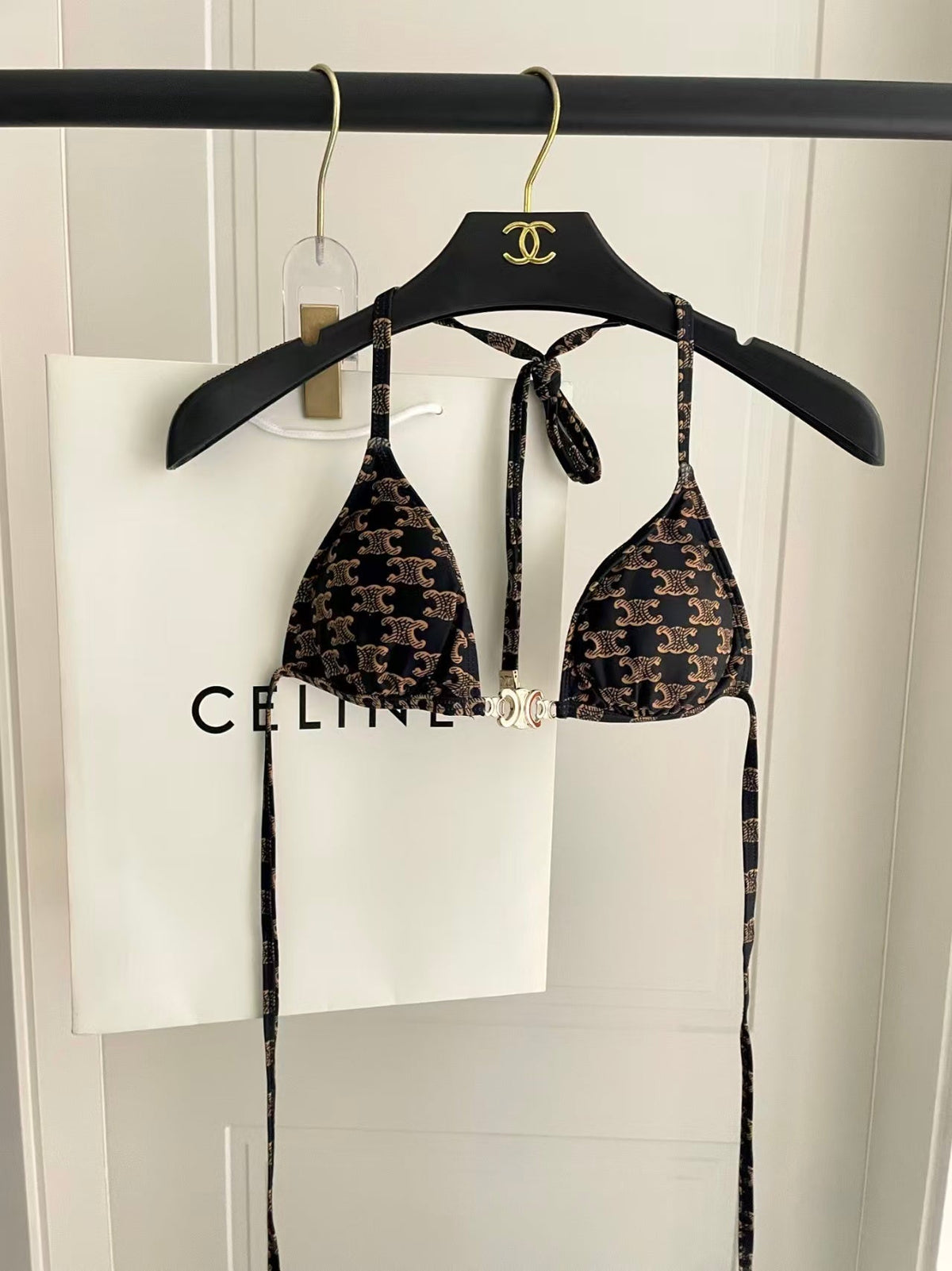 New backless bikini