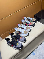 Unique modern style sports shoes