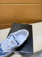 Unique modern style sports shoes