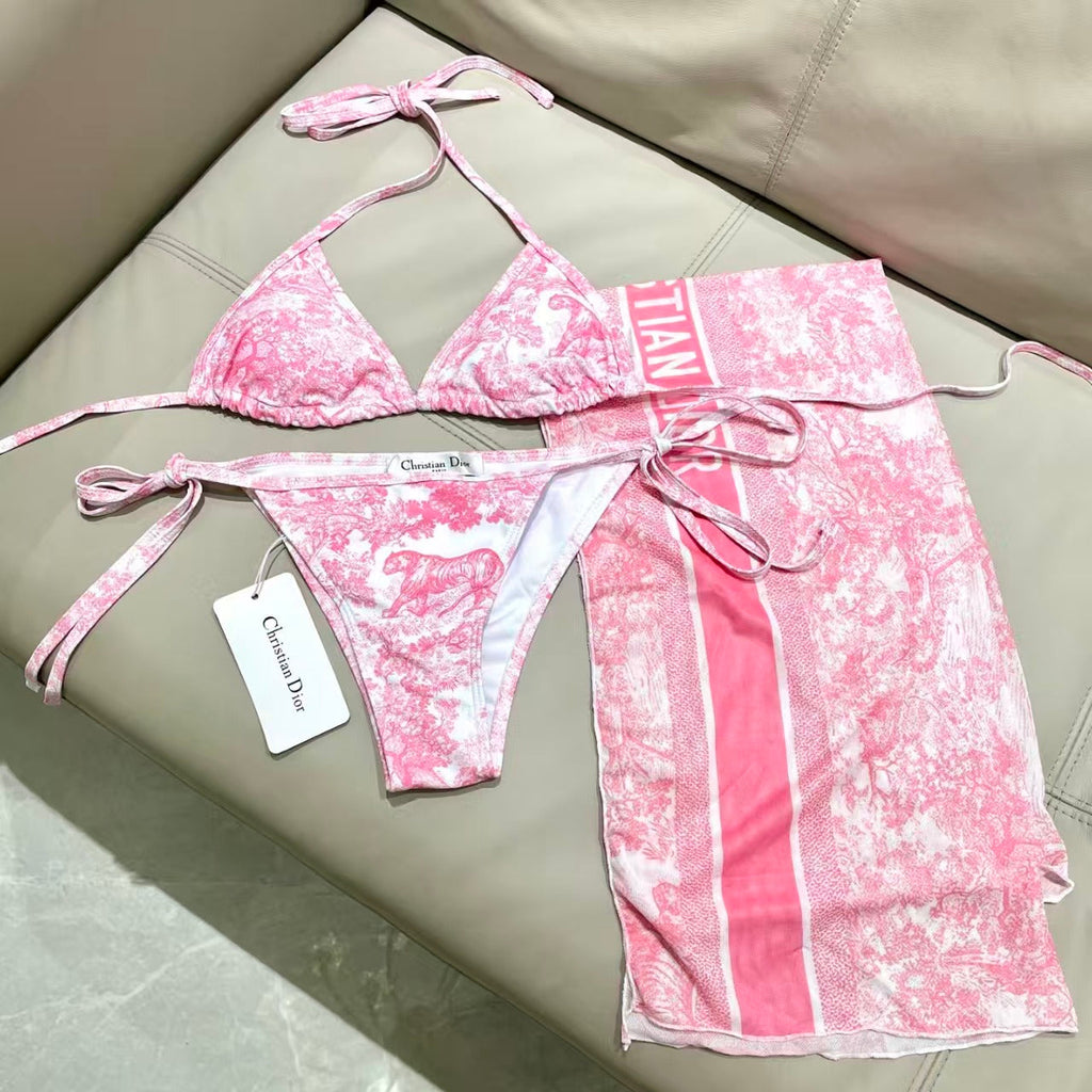 New three piece printed swimsuit