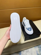 Unique modern style sports shoes