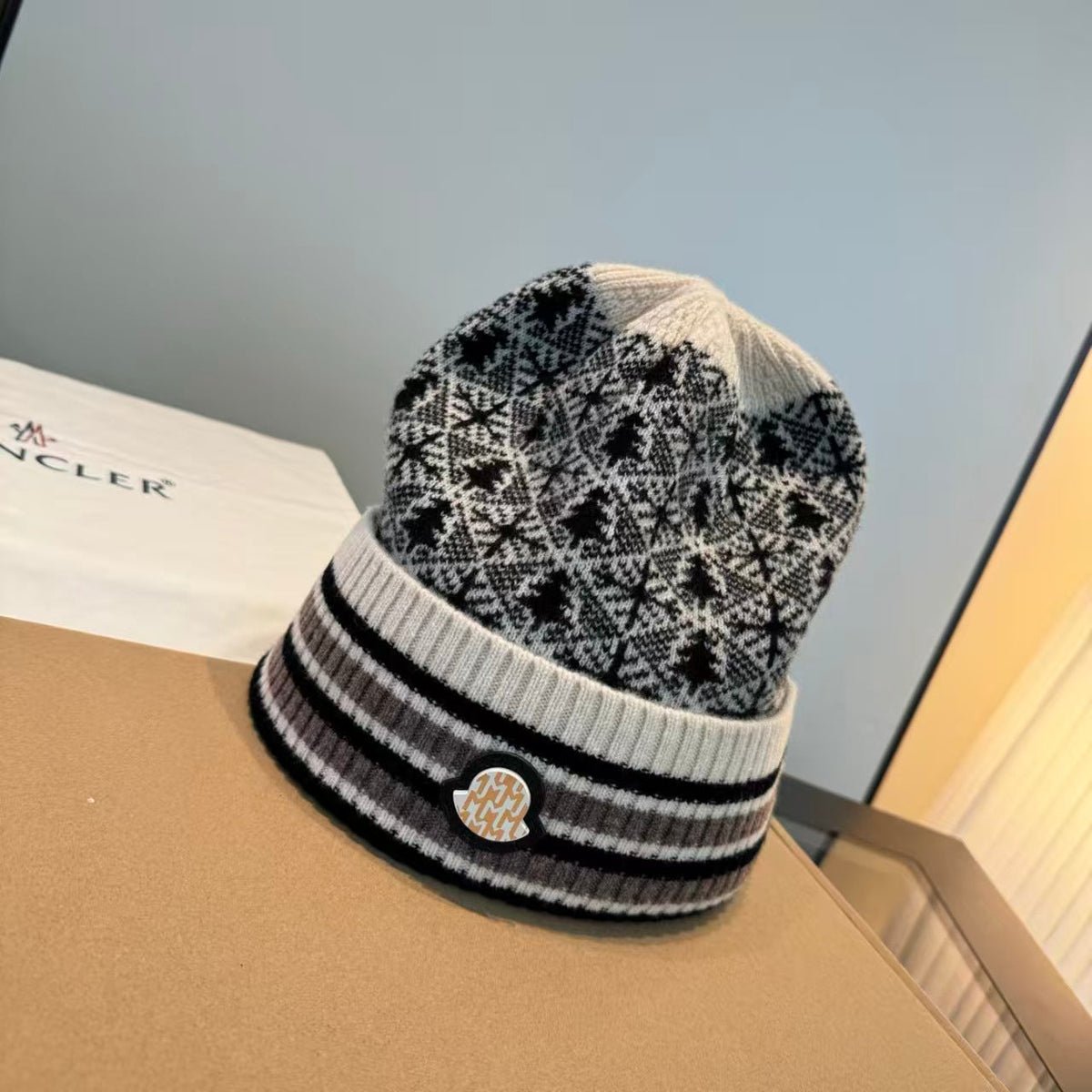 New wool yarn cap