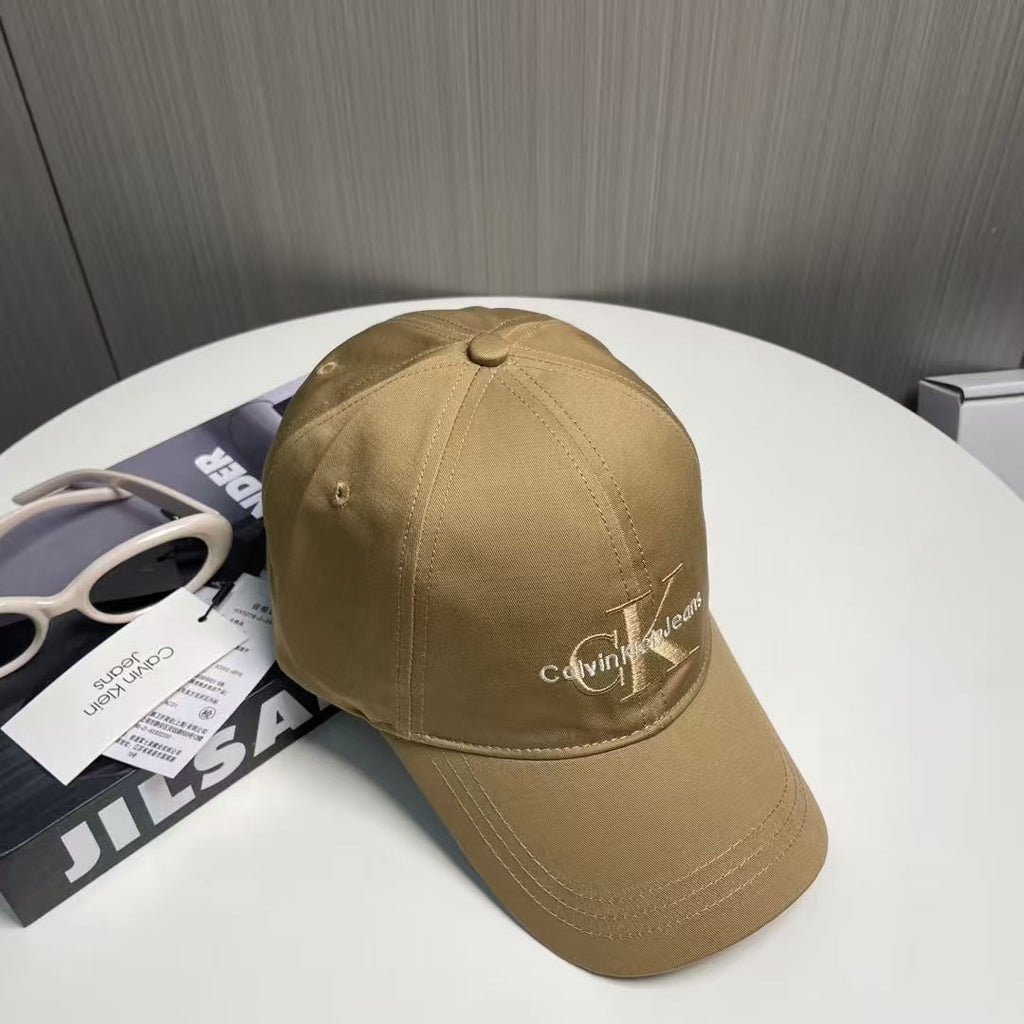 3D embroidered letter baseball cap