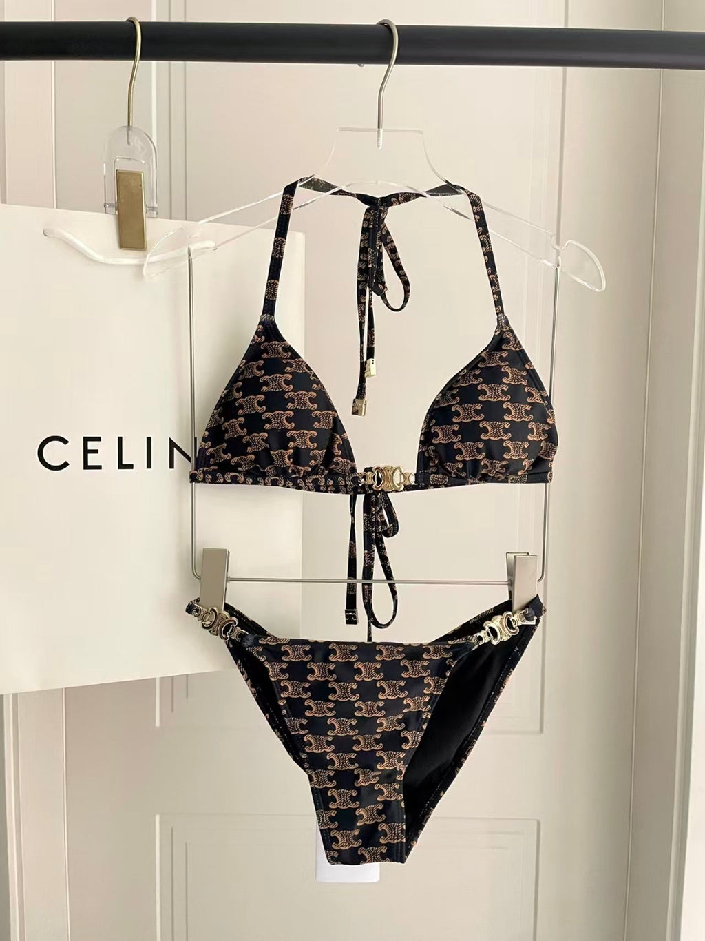 New backless bikini