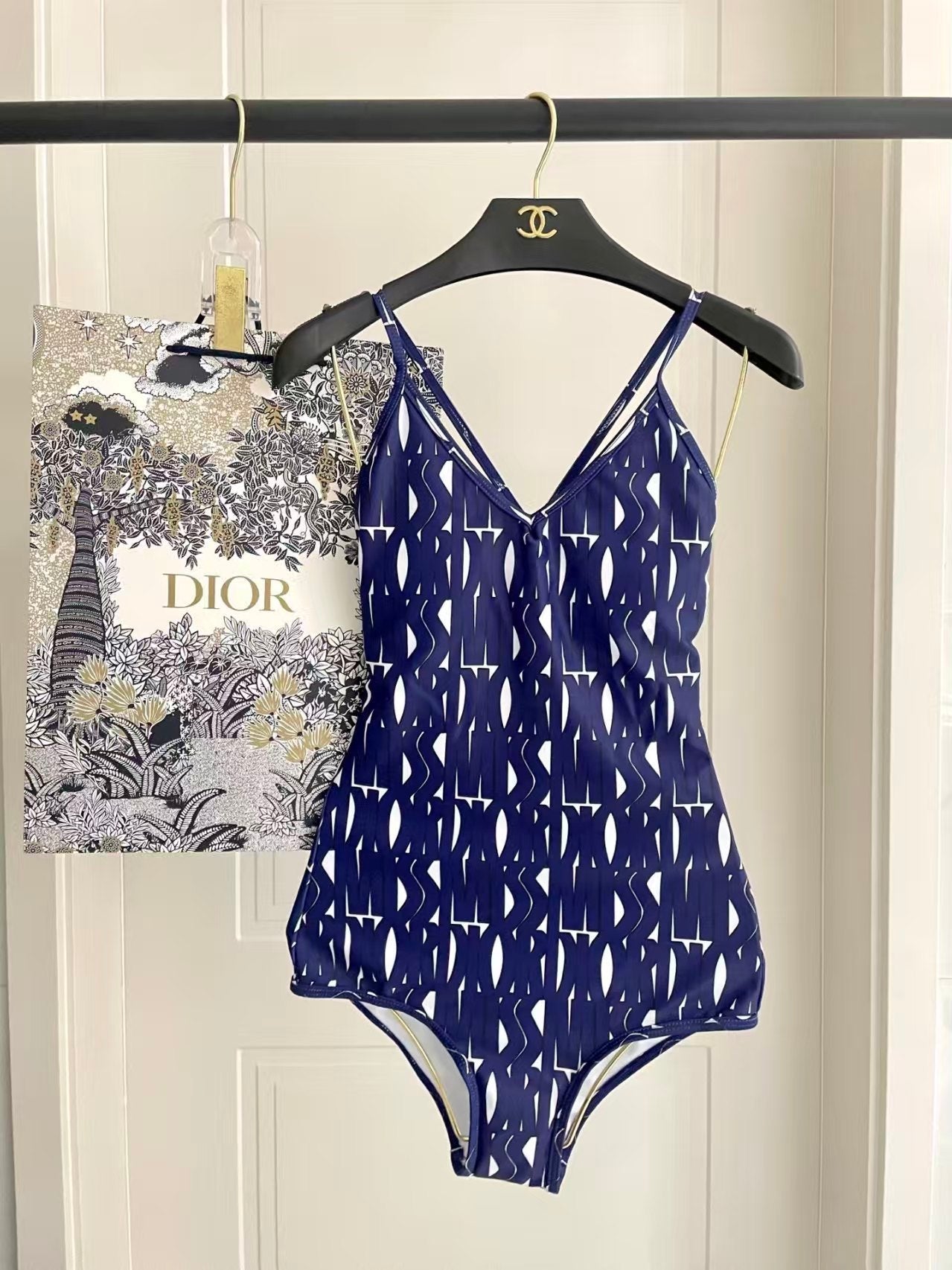 New one-piece swimsuit 👙