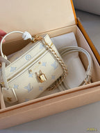 Ice cream blue lock flat makeup bag
