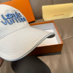 New embroidered canvas baseball cap