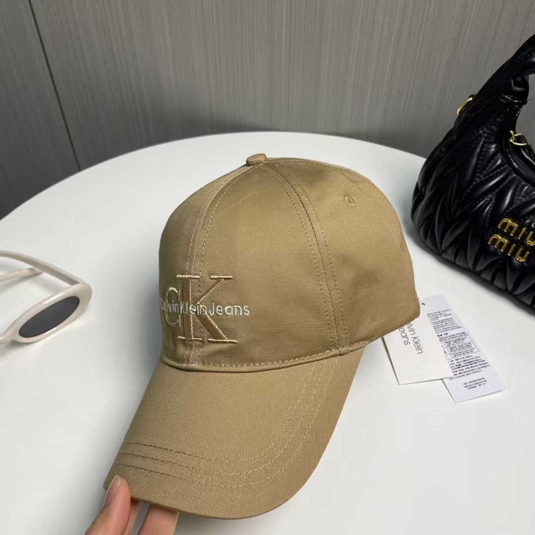 3D embroidered letter baseball cap