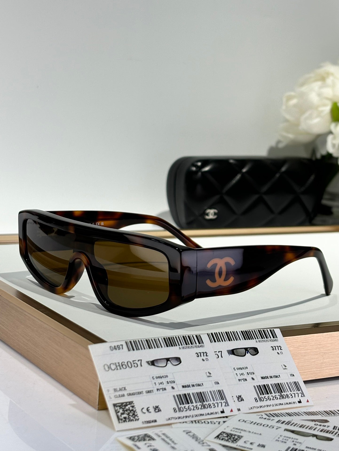 Retro Wide Edge Fashion Sunglasses