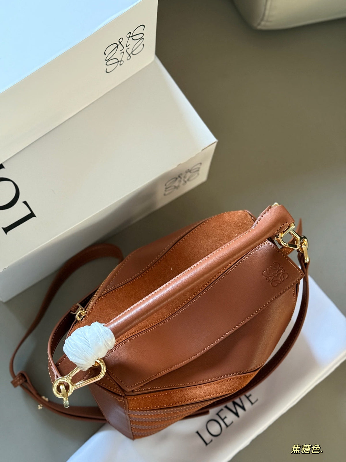 Splicing leather and color geometric bag