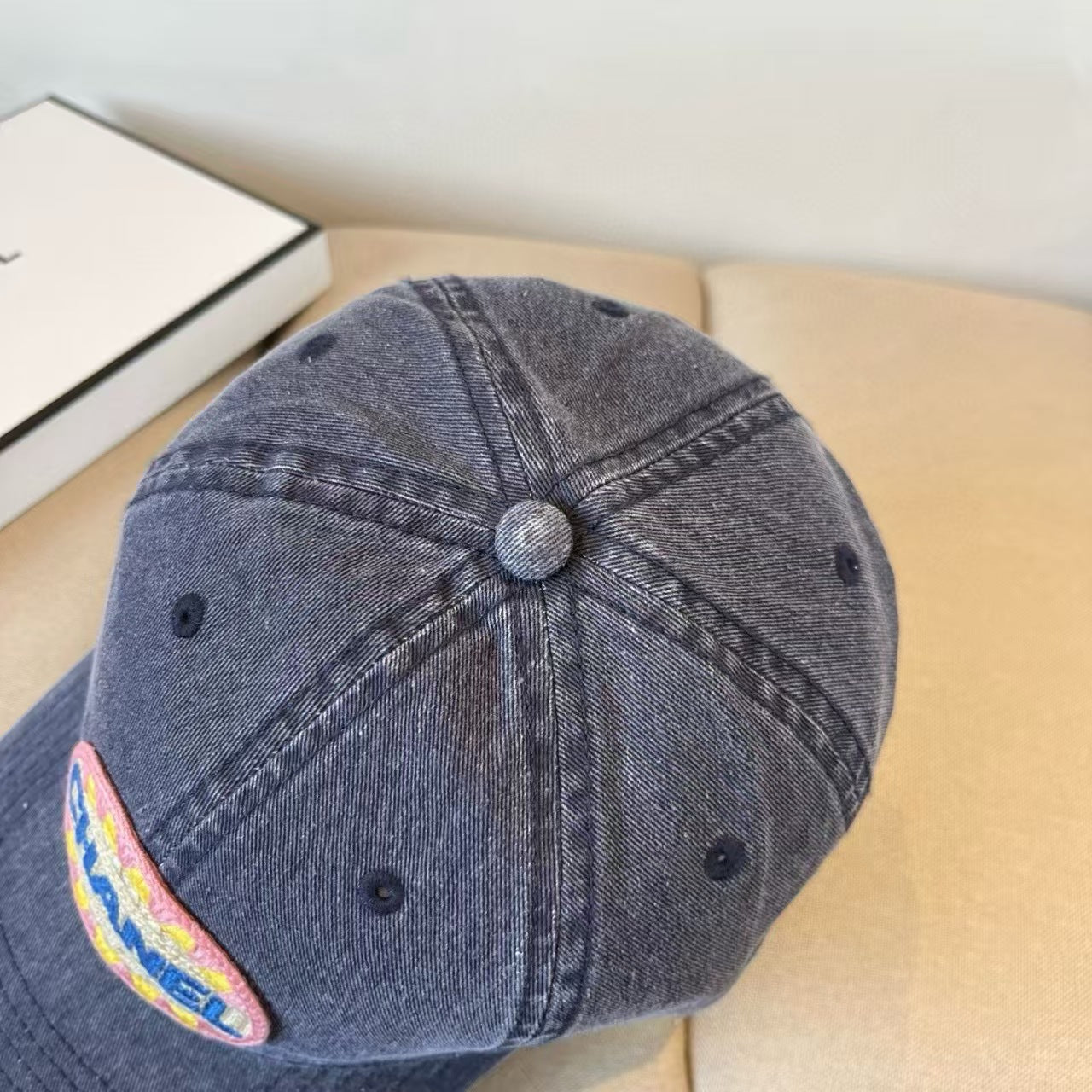Explosive letter embroidered baseball cap