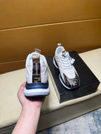 🏃 Casual shoes are a must-have for trendy men