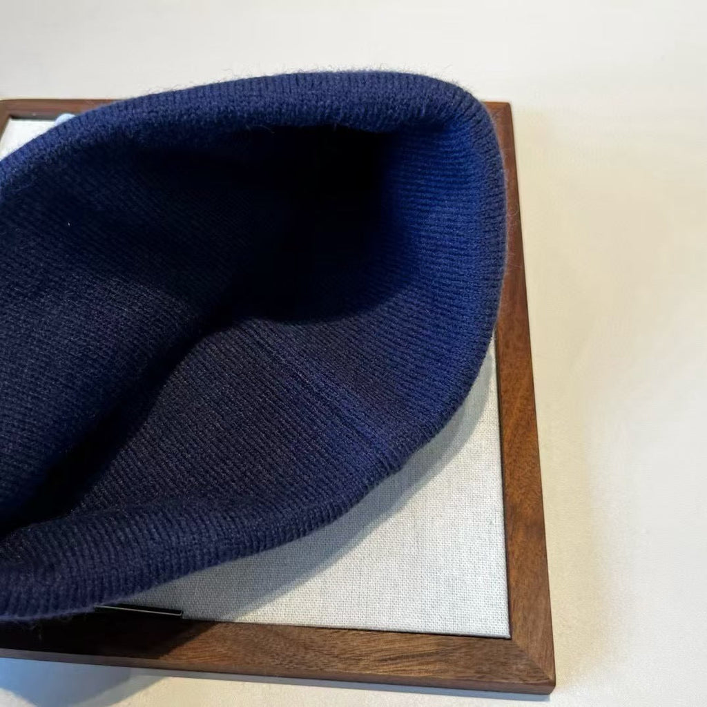 New woolen hat