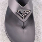 Latest couple style clamp slippers