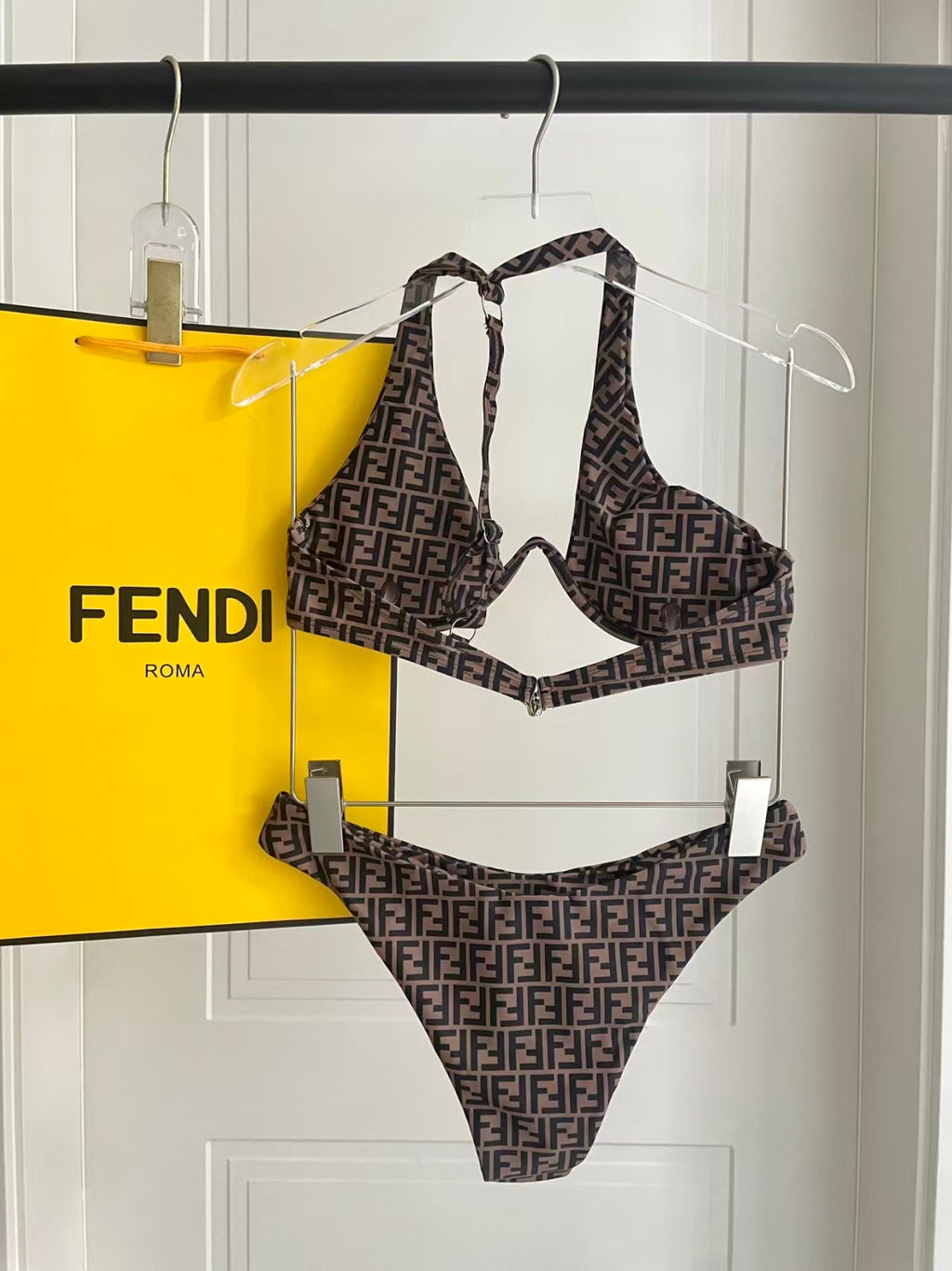 New swimsuit with steel rim