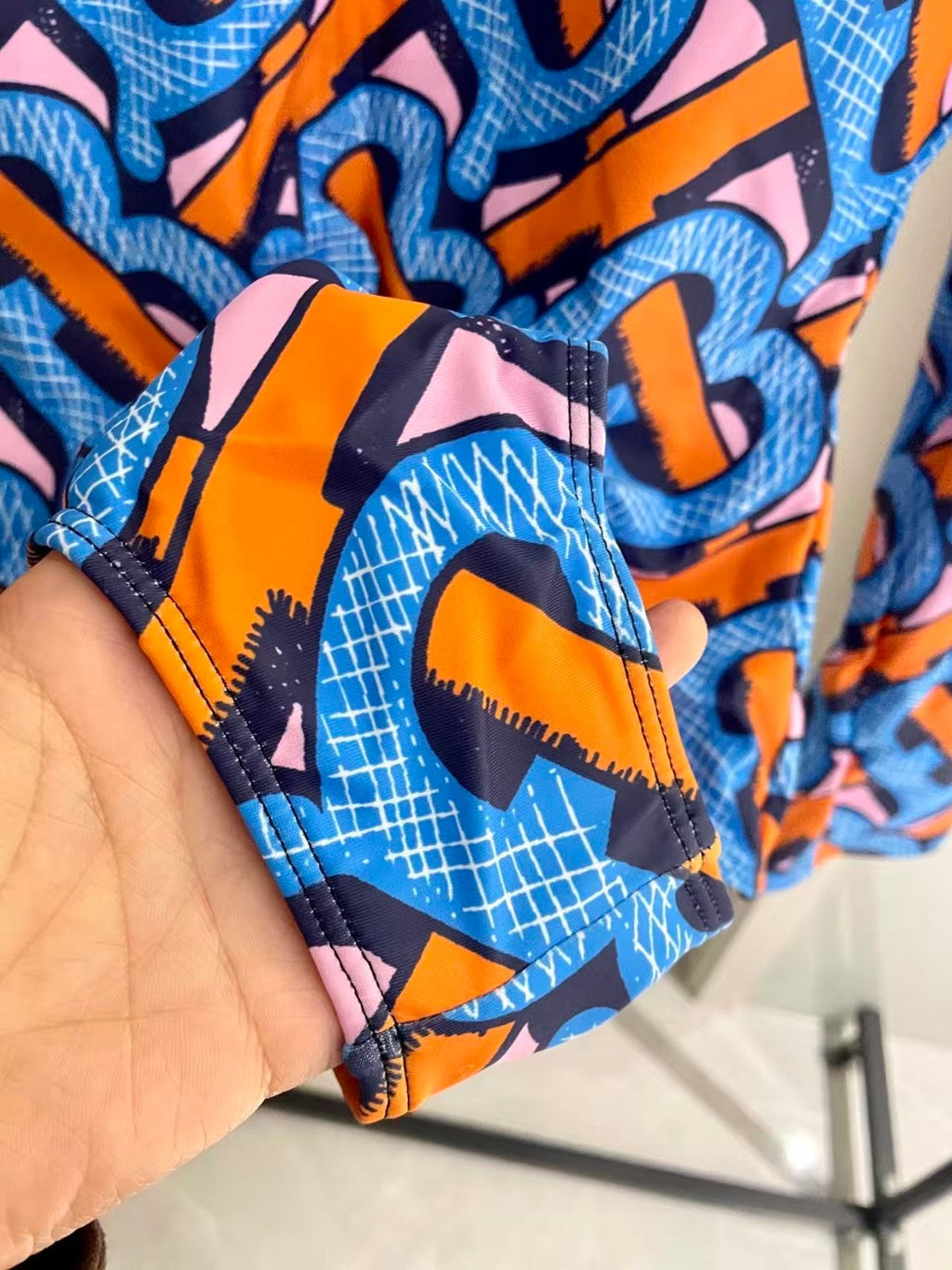 New one-piece sunscreen swimsuit