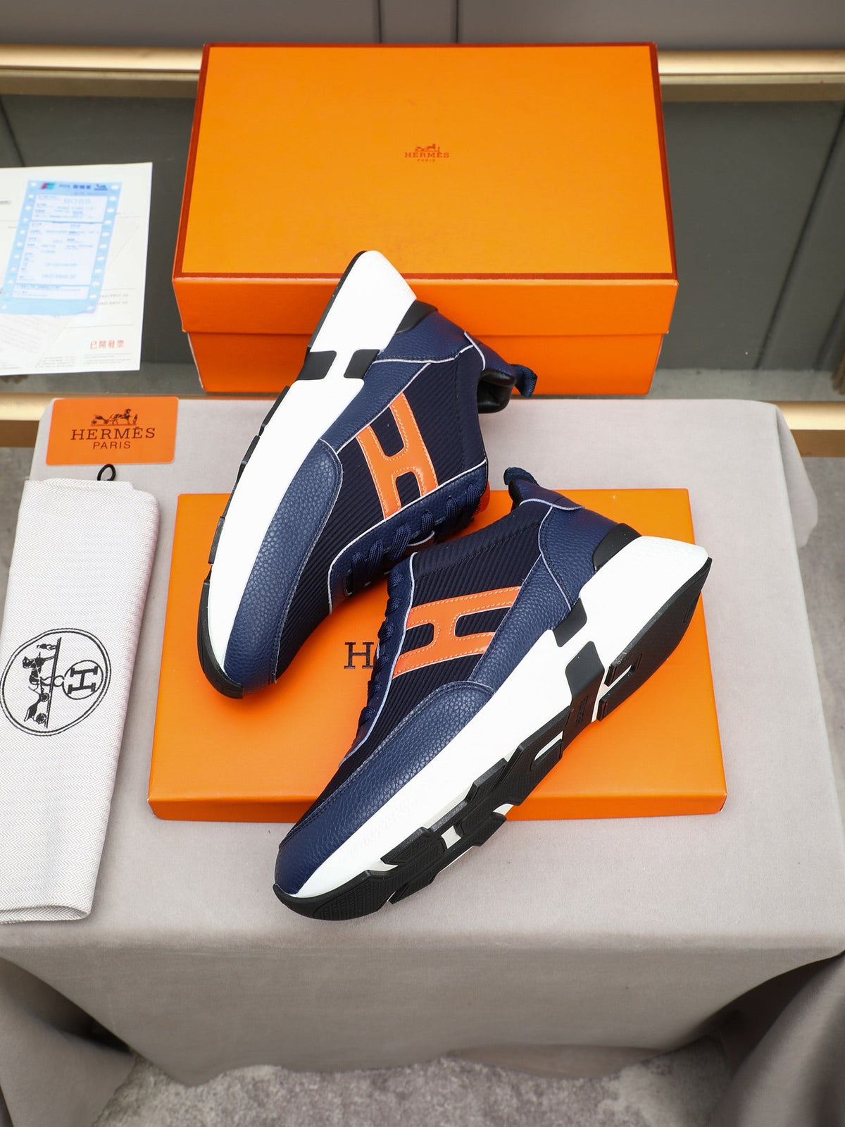 Men's casual sports shoes