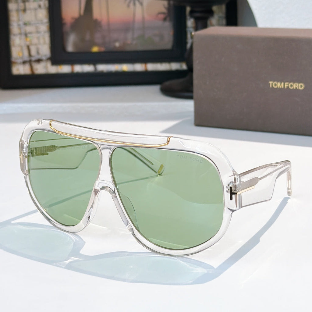 Large frame pilot sunglasses