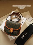 Small label saddle bag