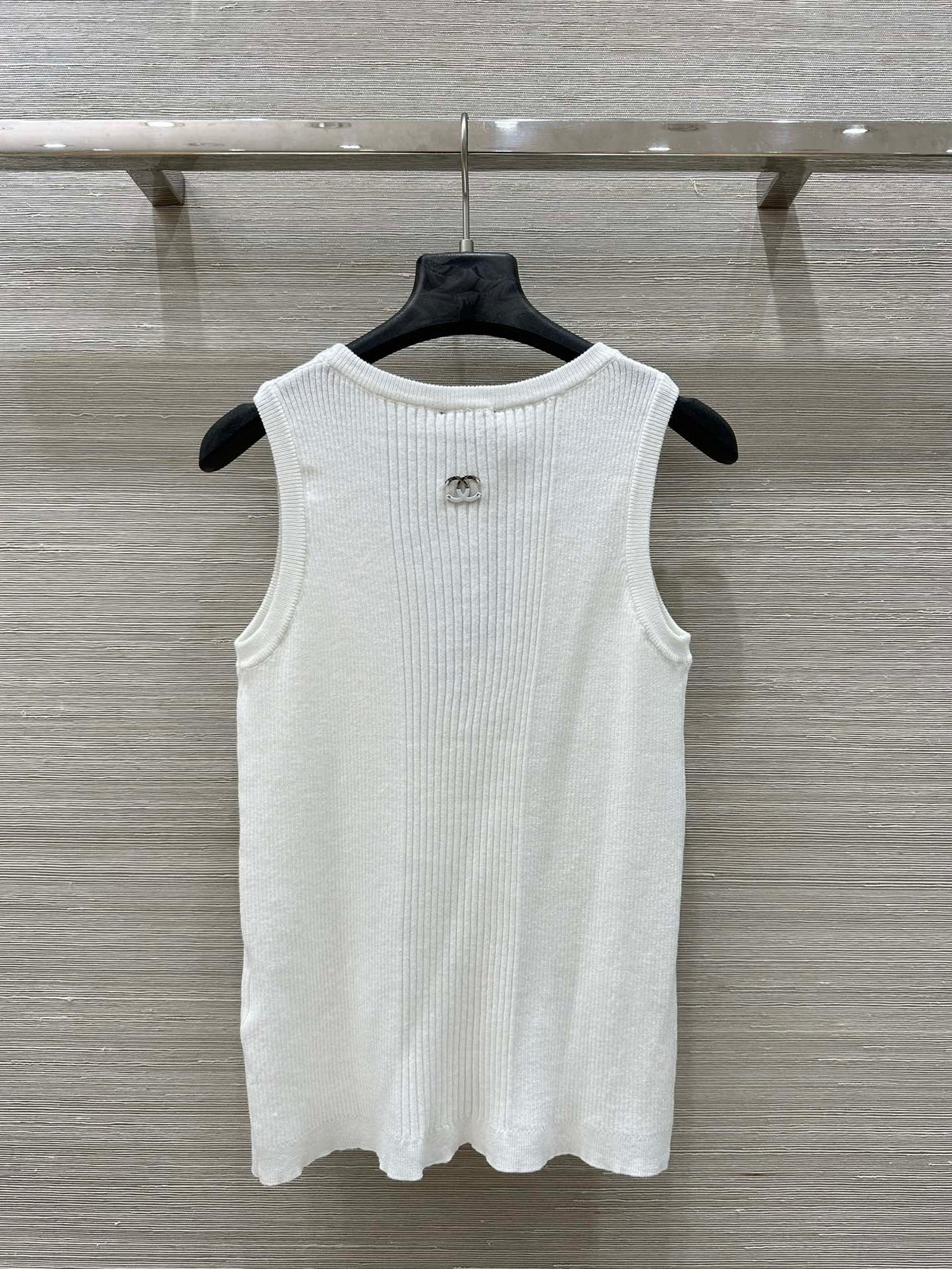 25 autumn and winter new product heart logo intarsia knitted vest