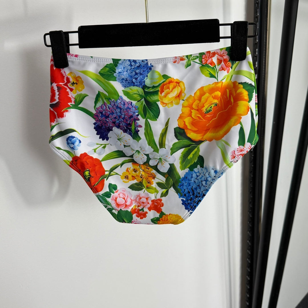 New swimsuit sets