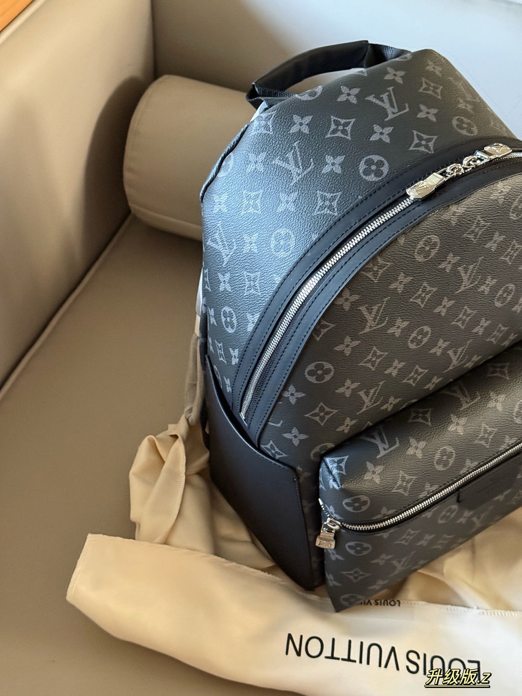 Half circle zipper discovery backpack